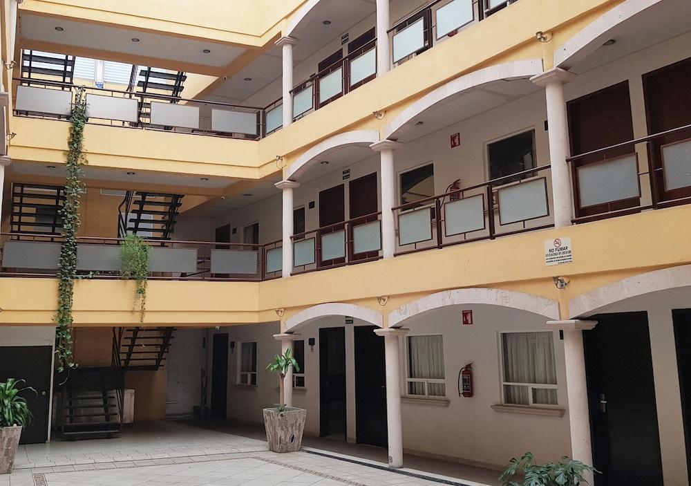 Capital O Hotel Victoria Morelia Exterior foto