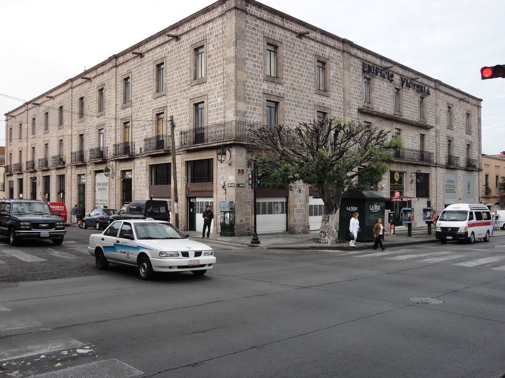 Capital O Hotel Victoria Morelia Exterior foto